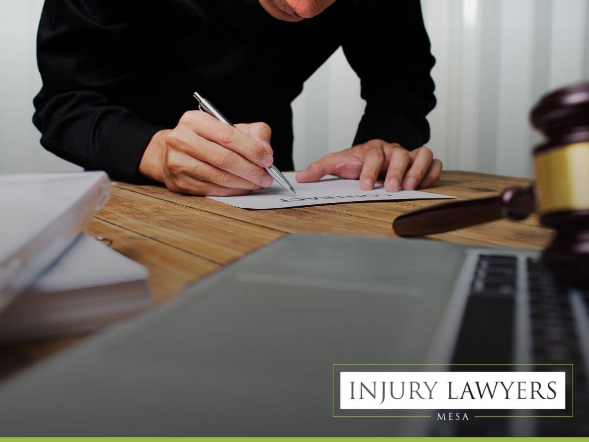 How a Personal Injury Lawyer Can Help Simplify the Claims Process